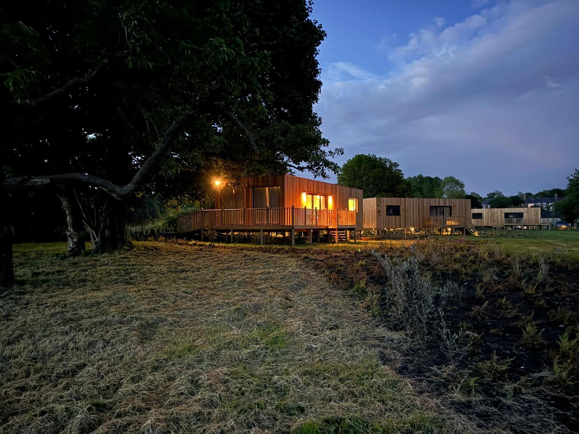 Unbox At Poplar Tree Villa Durham Exterior foto