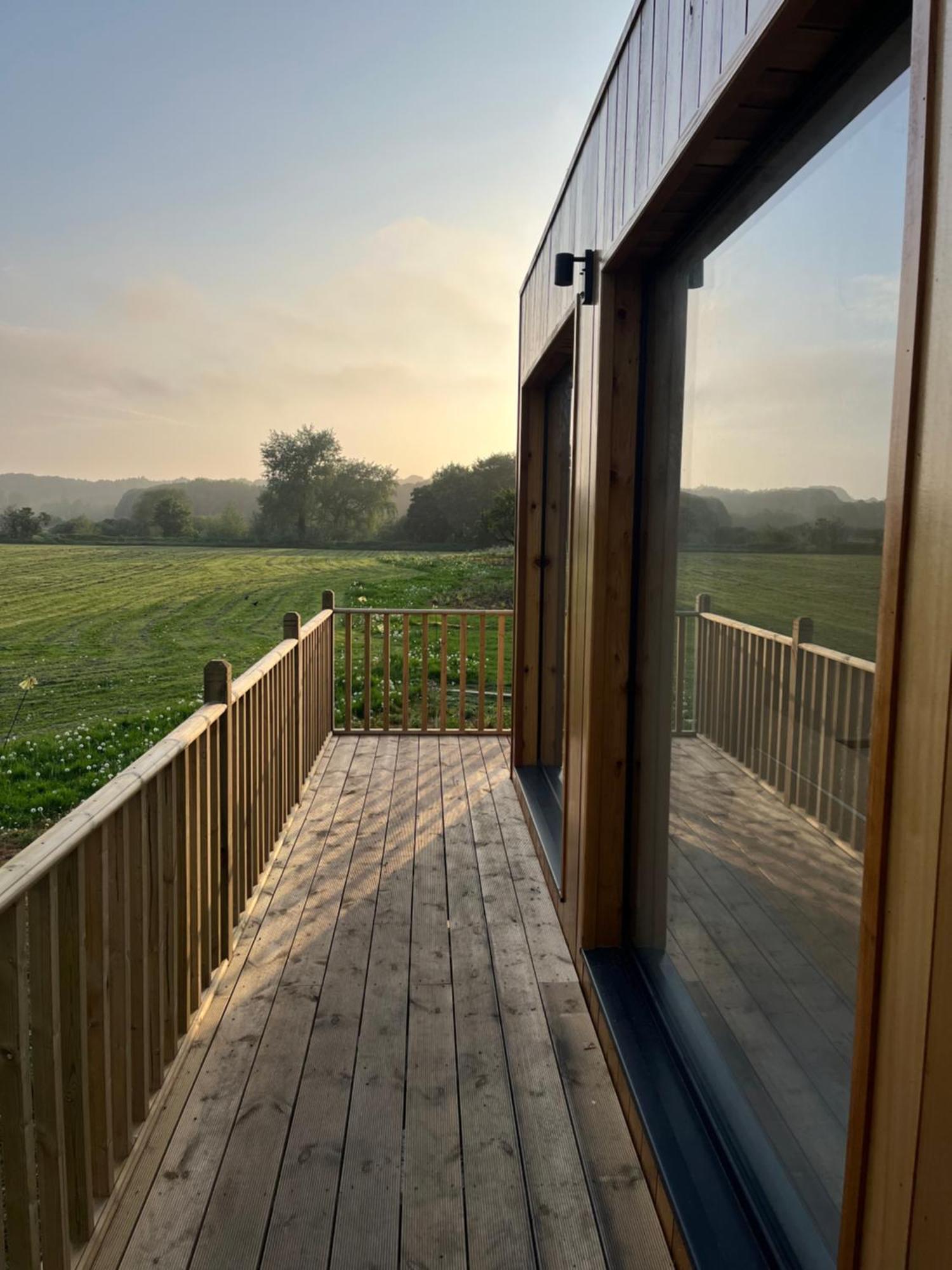 Unbox At Poplar Tree Villa Durham Exterior foto
